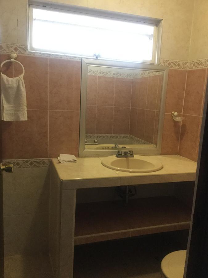 Suites El Retiro Tuxtla Gutiérrez Exteriör bild